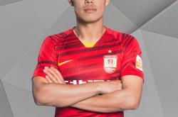 开云体育APP下载-长春亚泰队员表现出色，赢得比赛