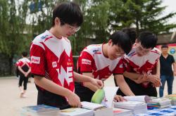 开云体育平台APP-包含全球知名球员为社会公益事业贡献心力的词条