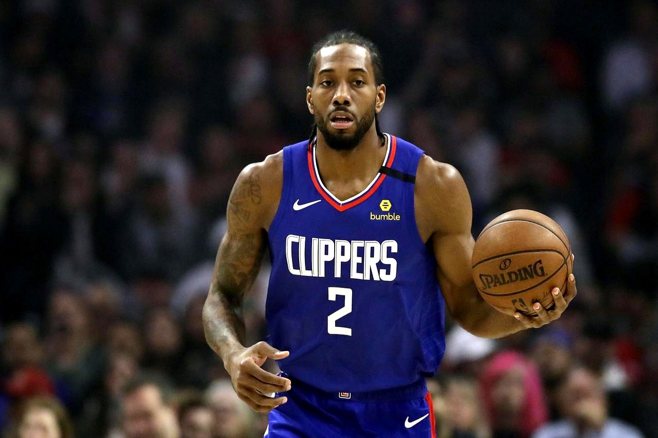 湖北男篮在客场比赛中获胜 湖北男篮在客场比赛中获胜