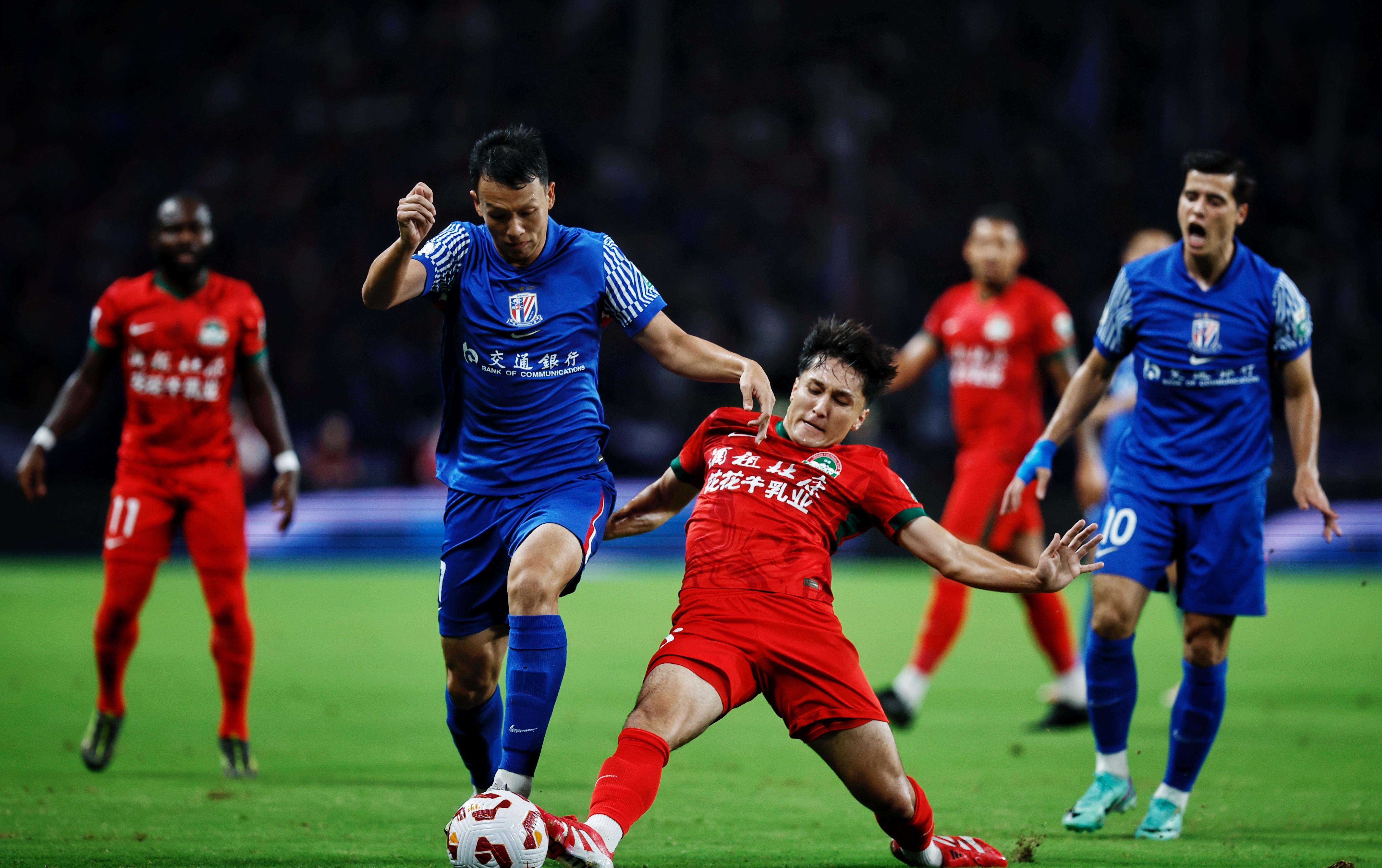 上海申花队再次获胜,成功晋级 上海申花队再次获胜,成功晋级