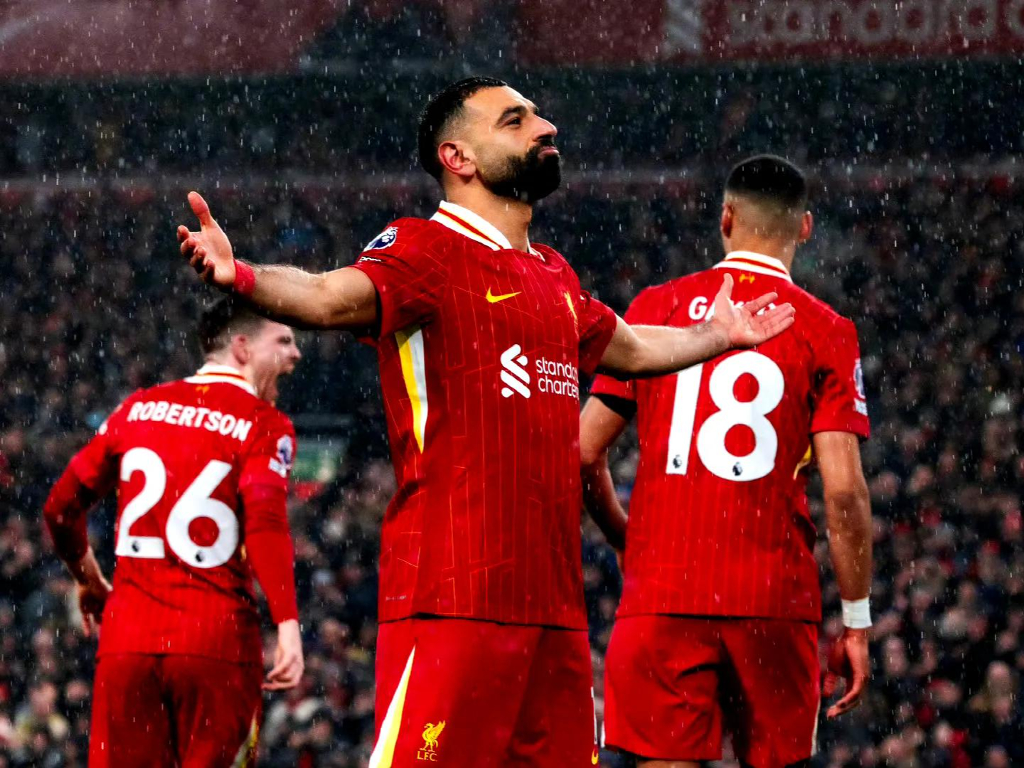 强队实力碾压对手,欧冠比赛中取得胜利 强队实力碾压对手,欧冠比赛中取得胜利