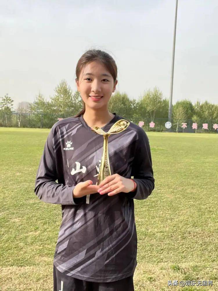 包含中国女足成员展现出色技术,受到国际赞誉的词条 包含中国女足成员展现出色技术,受到国际赞誉的词条