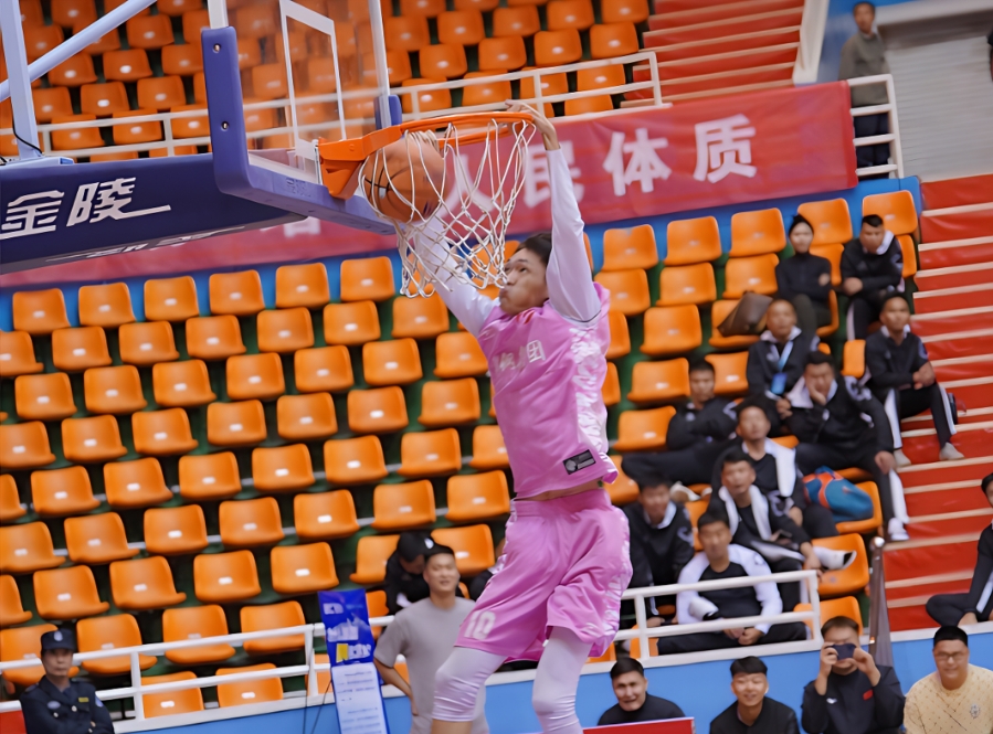 篮球全国锦标赛总决赛落幕,山西队夺冠 篮球全国锦标赛总决赛落幕,山西队夺冠