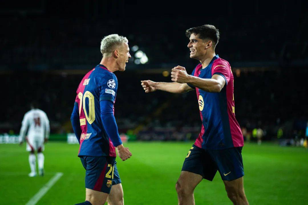 莱万多夫斯基入选巴黎圣日耳曼对阵拜仁慕尼黑的比赛的简单介绍