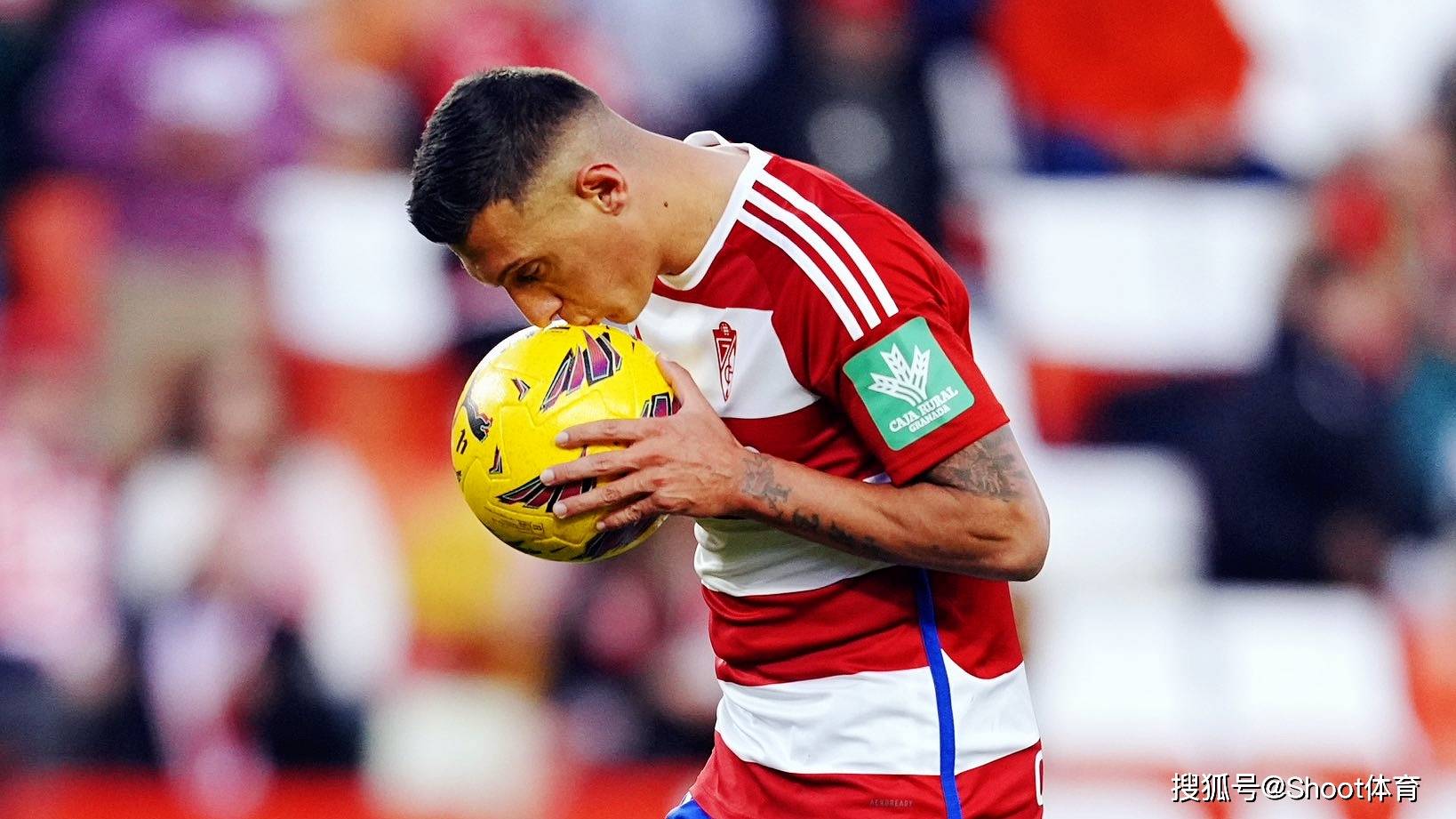 格拉纳达稳胜赫塔菲,提振士气赢得关键三分 格拉纳达稳胜赫塔菲,提振士气赢得关键三分