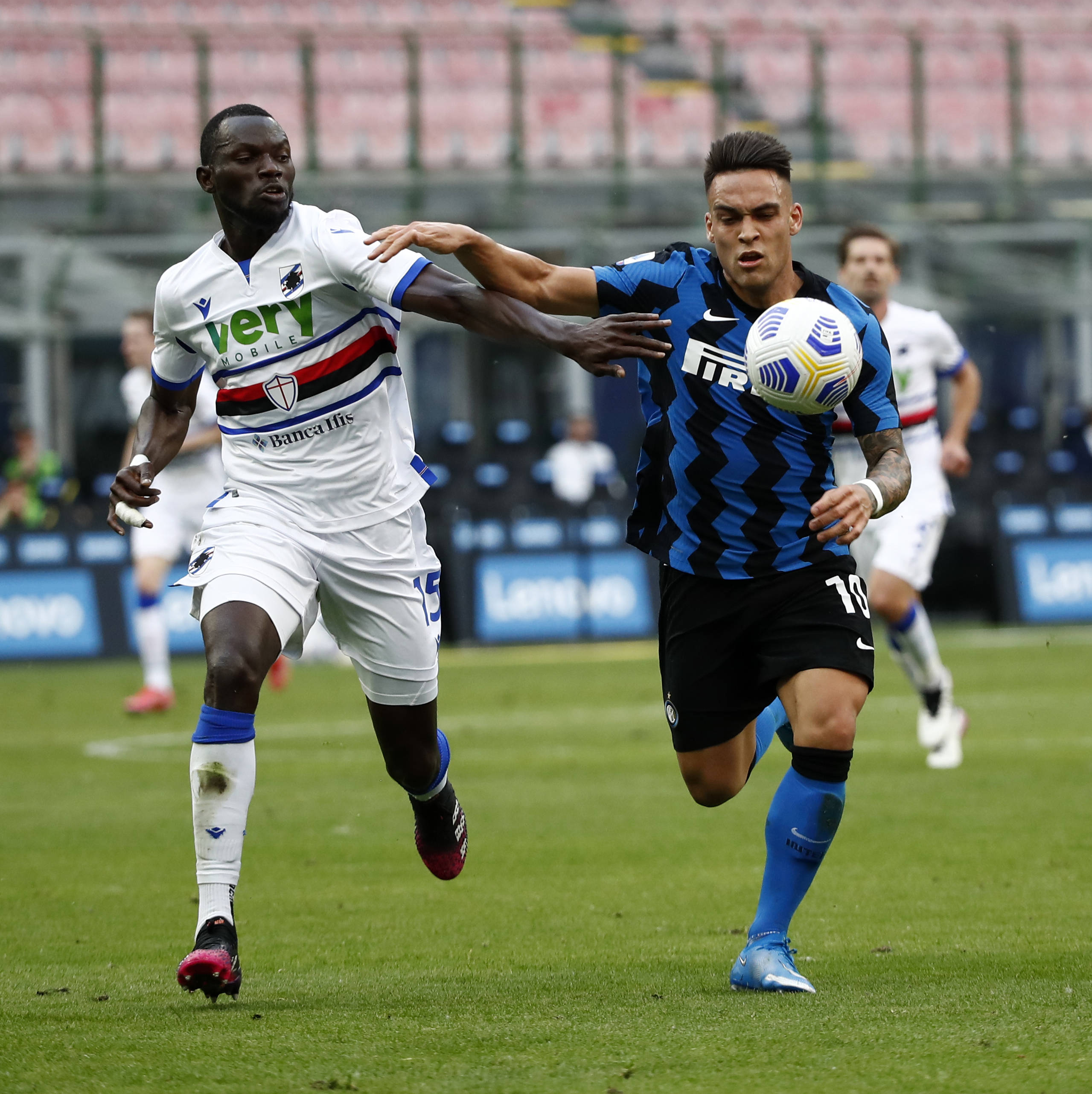 意大利足球神话:国际米兰轻松取胜 意大利足球神话:国际米兰轻松取胜