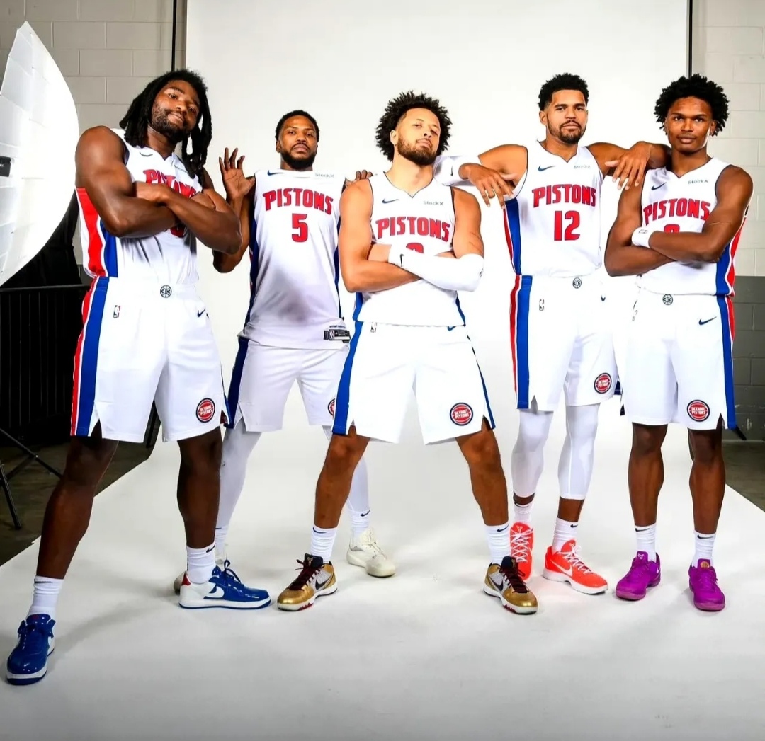 热火焕发全明星,活塞沦陷东部的简单介绍 热火焕发全明星,活塞沦陷东部的简单介绍