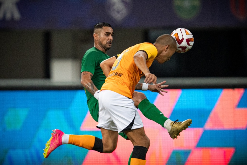 关于巴里守住阵地,客场逼平对手的信息 关于巴里守住阵地,客场逼平对手的信息