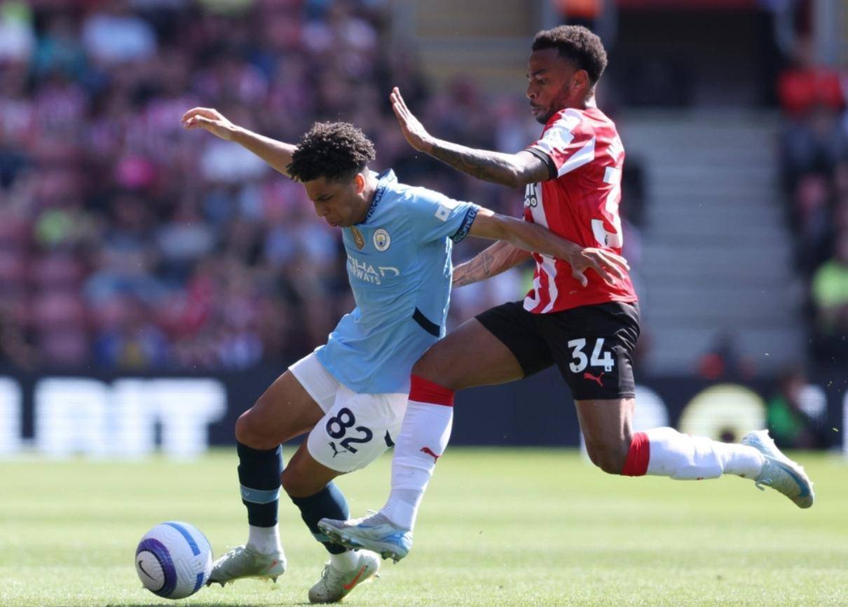 曼城爆冷加拿大，苏亚雷斯统治全场的简单介绍