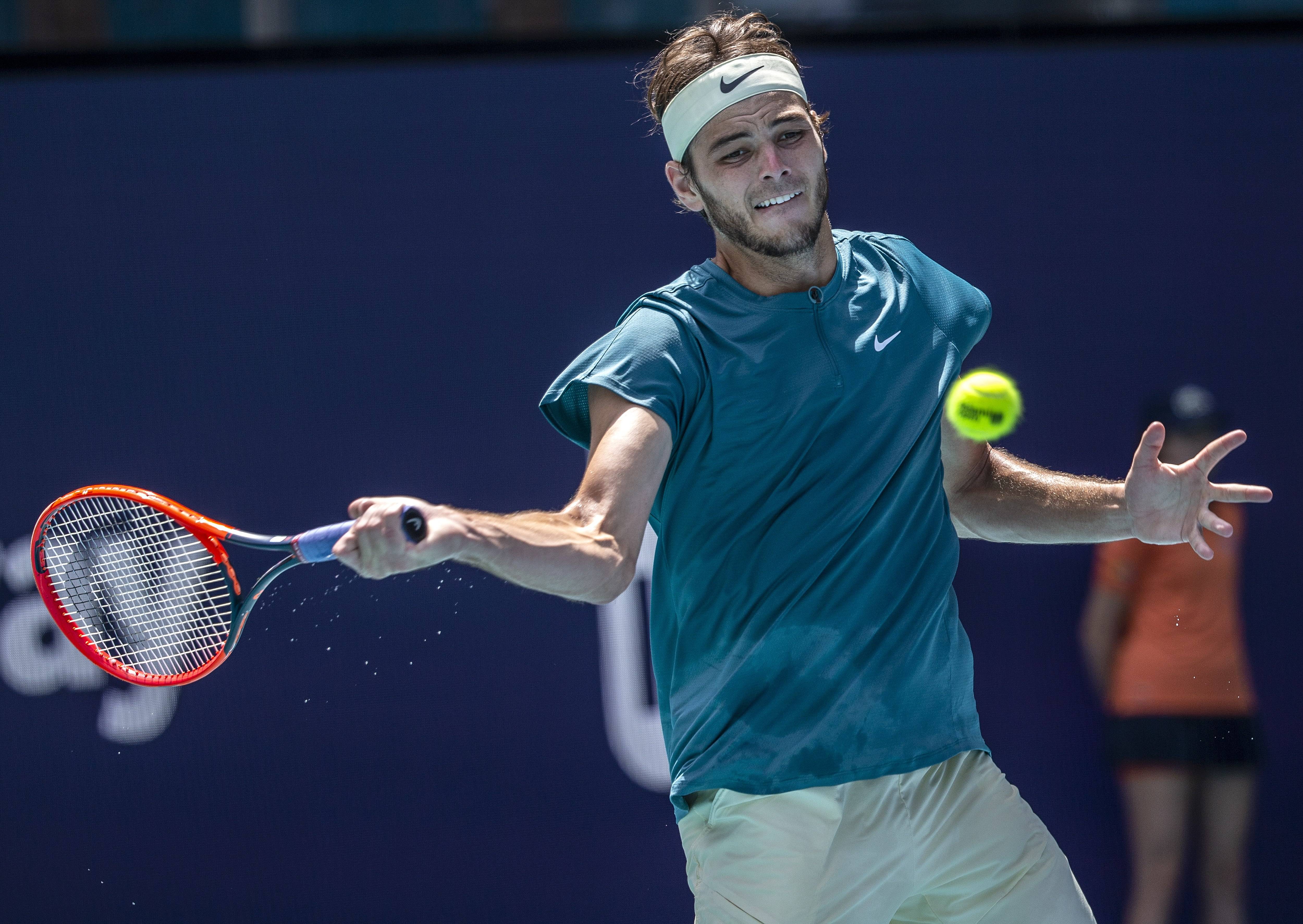 包含英国网球队完胜世界网球队,德约科维奇绝境逆转的词条 包含英国网球队完胜世界网球队,德约科维奇绝境逆转的词条