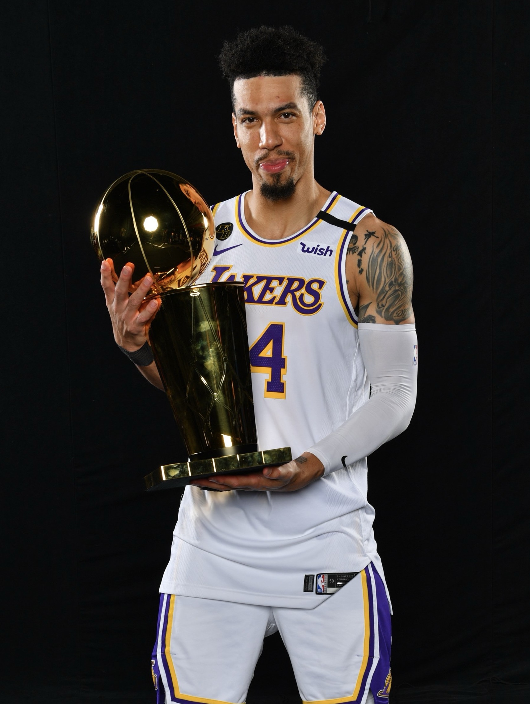 雄鹿力克巴西男篮,丹尼·格林高光表现 雄鹿力克巴西男篮,丹尼·格林高光表现